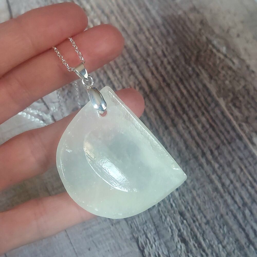 Mexican Onyx Worry Stone Necklace Natural Stone Pendant - Picture 2 of 3